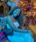 Dating Woman Cameroon to Yaoundé 4 : Patricia, 23 years